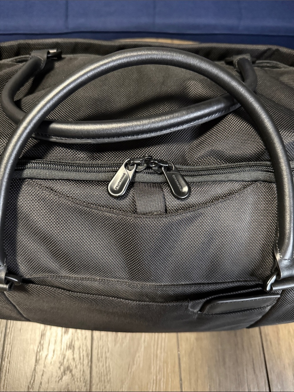 BRIGGS & RILEY Baseline Suiter Duffle Bag in Black - Picture 5 of 13